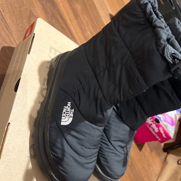 The North Face Other - Boys North face nuptse bootie II size 3